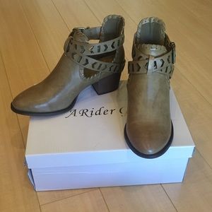 💕Brand New💕 A Rider Girl Boots💕
